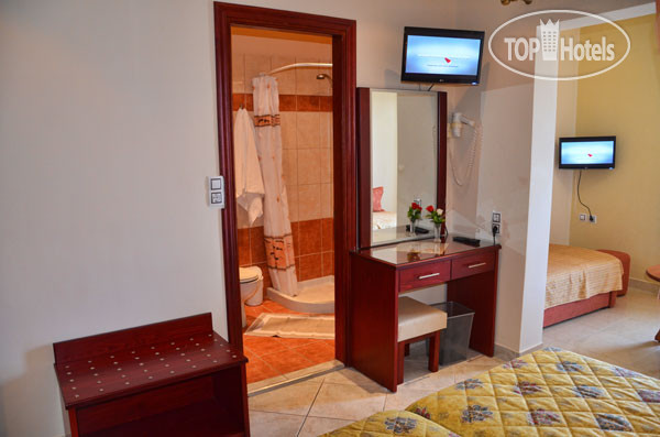 New photos from tourists Beach Hotel Villa Nisteri 3*