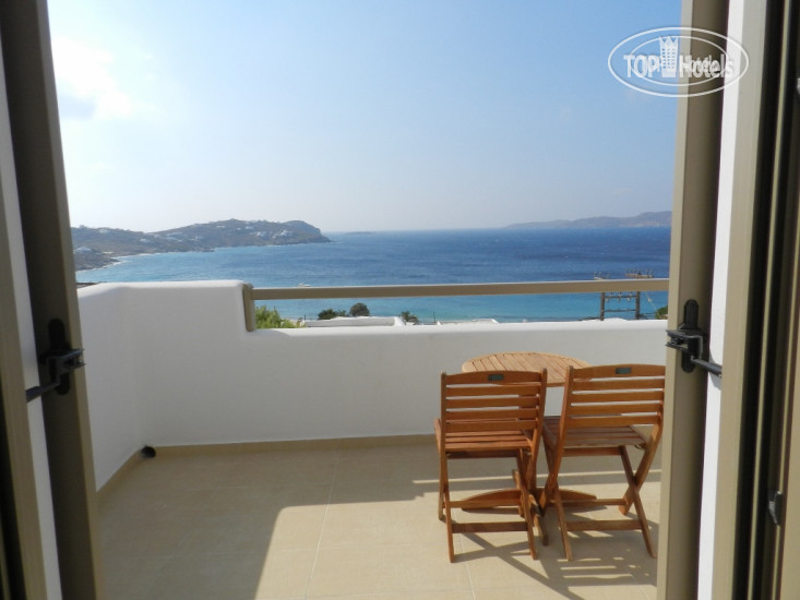 New photos from tourists Lithos by Spyros & Flora