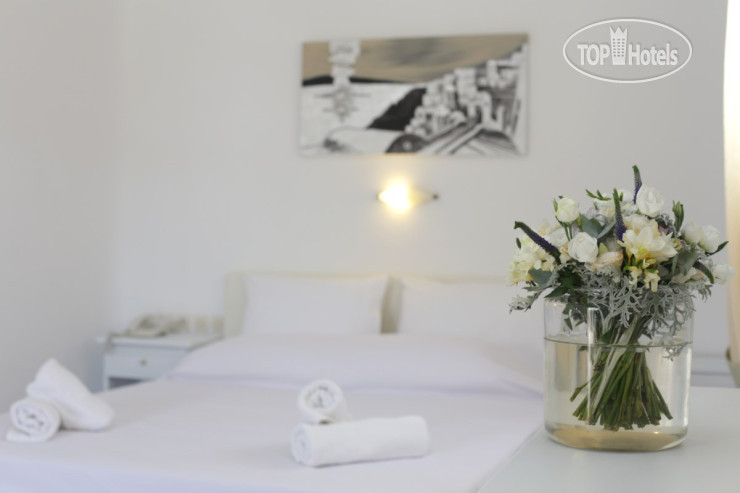 New photos from tourists Mr & Mrs White Mykonos 4*