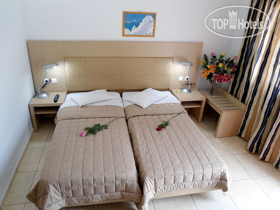 New photos from tourists Diogenis Studios