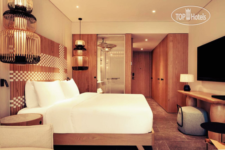 Фото W Costa Navarino