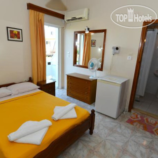 Фото Bikakis Family Apartments