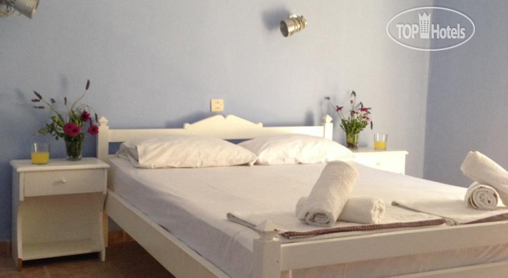 New photos from tourists Main Guest House Skiathos
