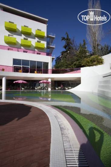 Photos Semiramis