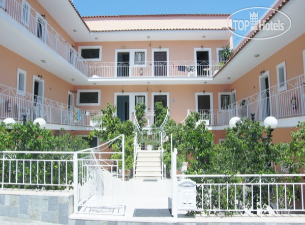 Hotel photo Byron Hotel 2*