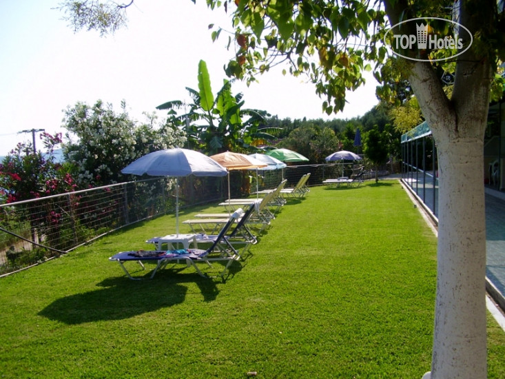 New photos from tourists Rosas Beach Studios