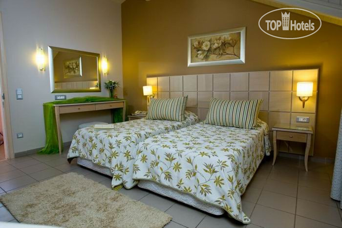 New photos from tourists Ionian Plaza 3*