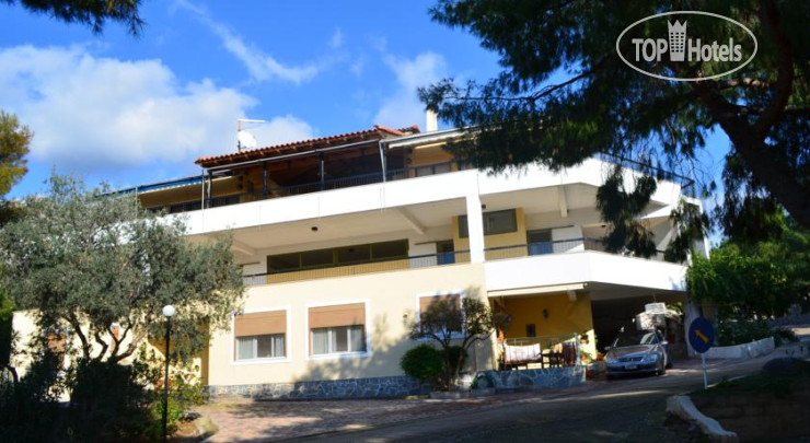 Hotelier's photos Delphi Rooms & Bungalows