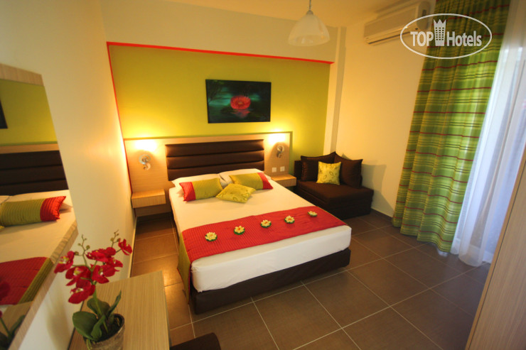 New photos from tourists Leonidas Studio Apartments
