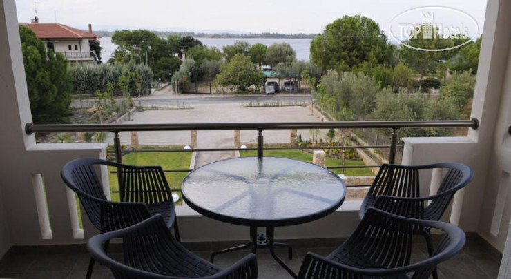 New photos from tourists Fillis House