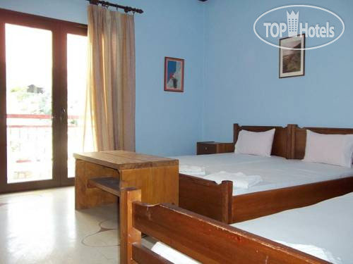 New photos from tourists House Voula