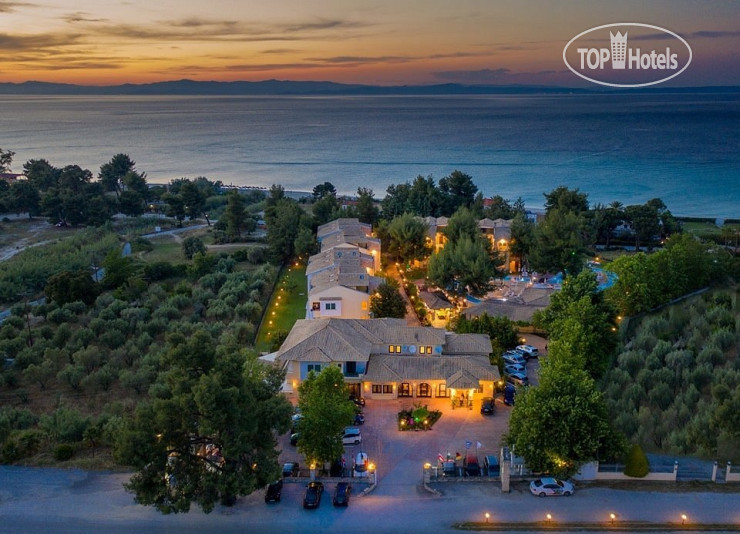 New photos from tourists Lesse 4*
