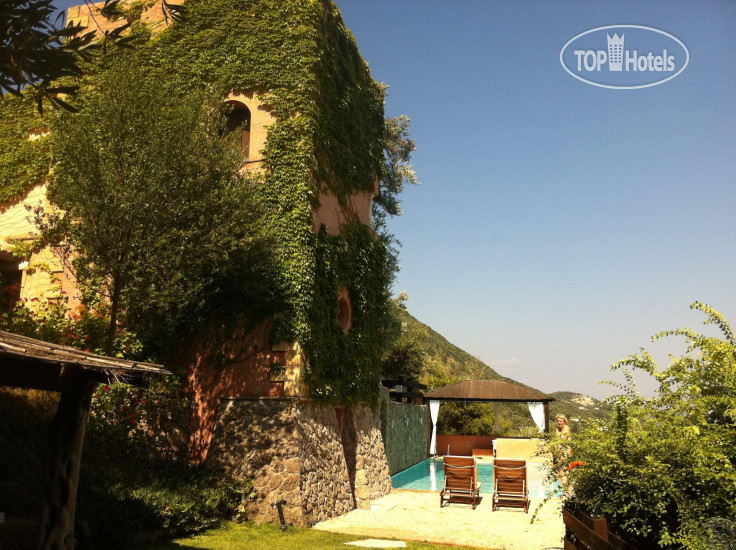 New photos from tourists Villa Manavra 3*