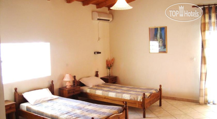 New photos from tourists Kavos Panorama Complex