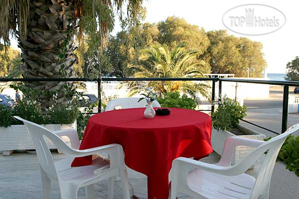 New photos from tourists Arethousa 2*