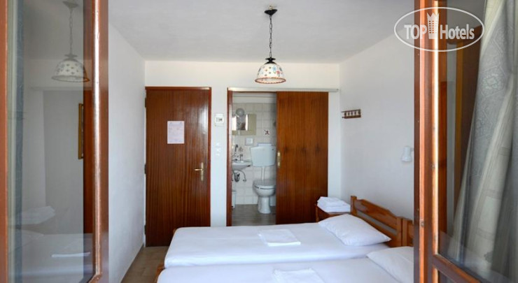 New photos from tourists Giannis Perris Pension