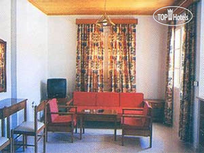 New photos from tourists Captains APT