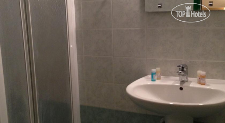 New photos from tourists Triena Rooms