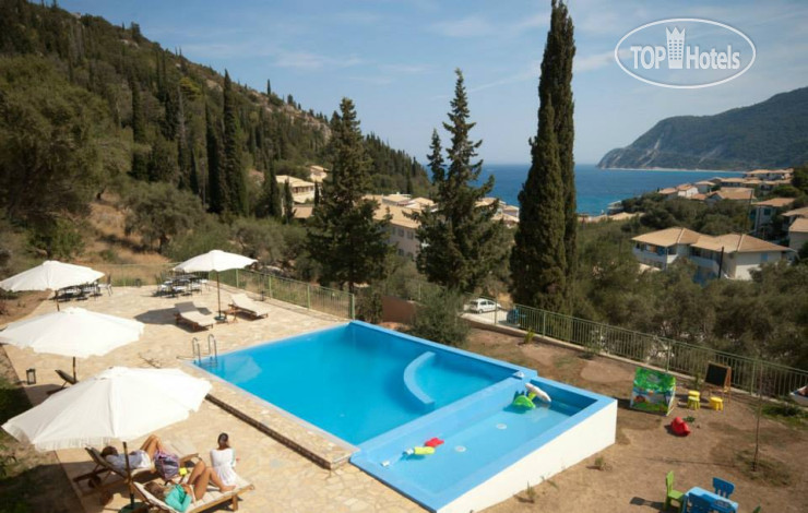 New photos from tourists Lefkas Petra