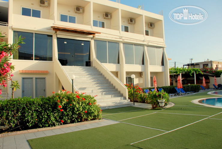 Новые добавленные фото туристов Bayside Katsaras 4*