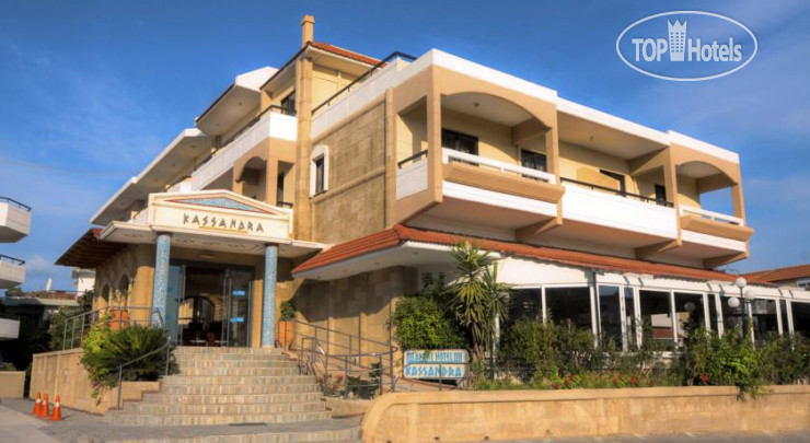 Hotelier's photos Kassandra Hotel 3*