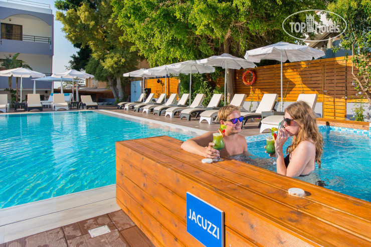 New photos from tourists Sunny Days Hotel