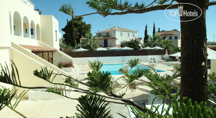 Hotelier's photos Lianos Hotel Apartments 2*