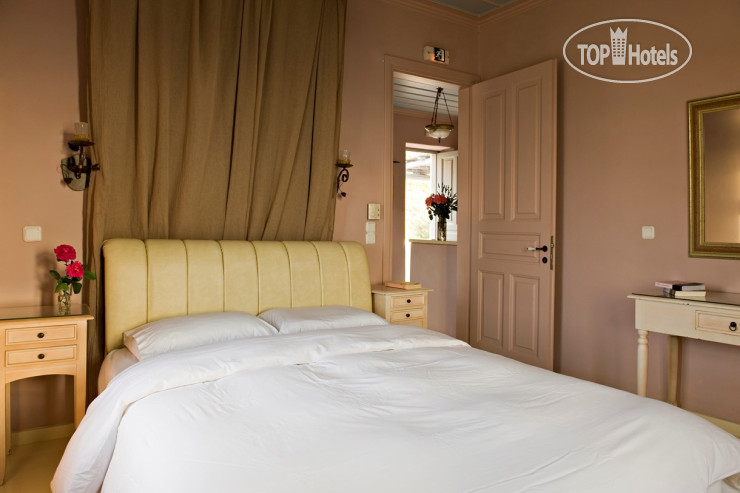 Hotel photo Four Seasons Hydra Luxury Suites 4*