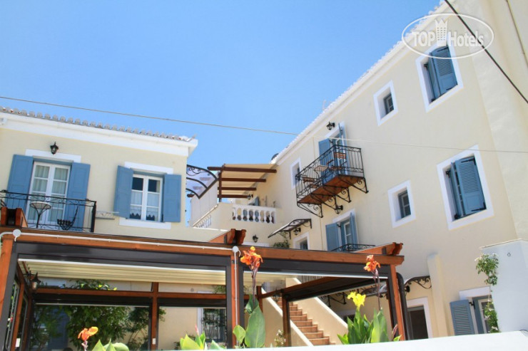 Hotelier's photos Niriides