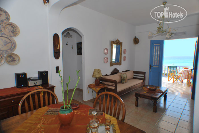 New photos from tourists Moschoula Pension