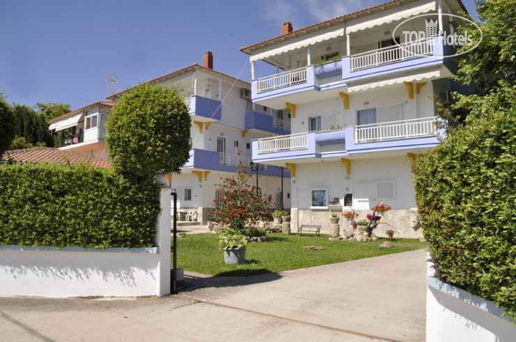Hotelier's photos Armiriki Rooms