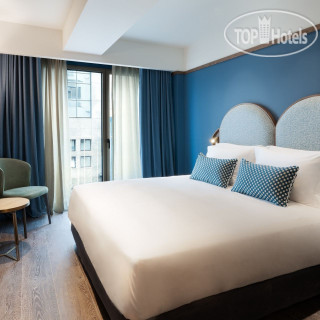 Photos Mitsis N'U Piraeus Port