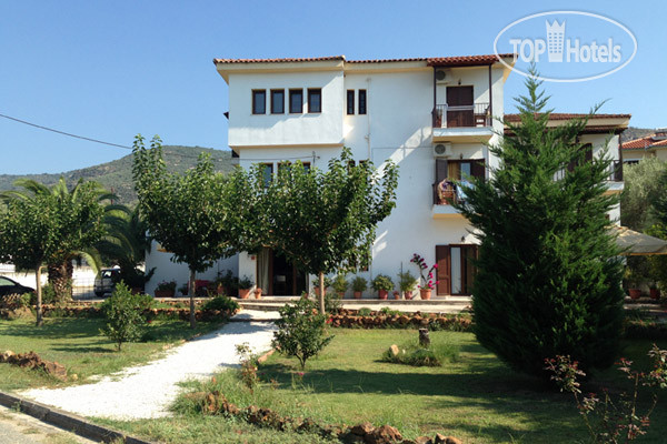 Hotelier's photos Kassandra Hotel 2*