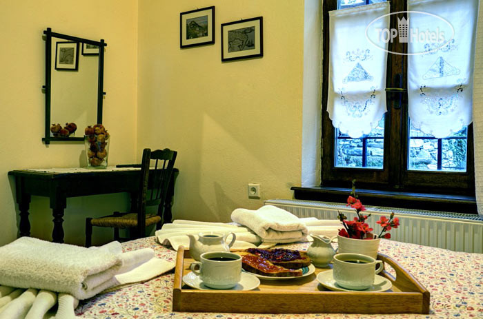 New photos from tourists Annas Home