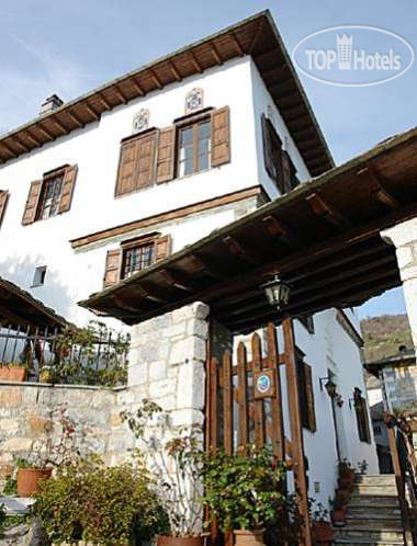New photos from tourists Archontiko Repana