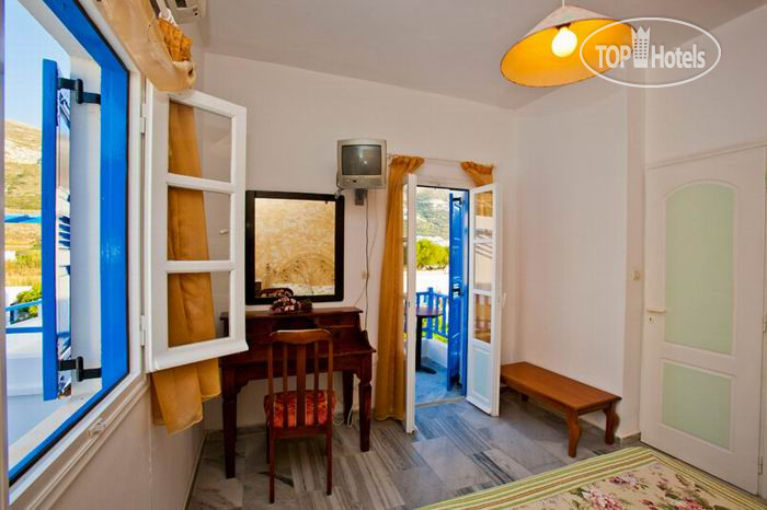 New photos from tourists Lakki Village 2*