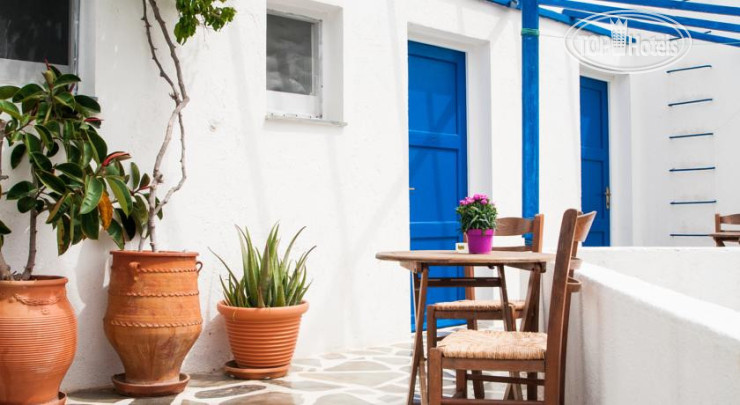 New photos from tourists Manousos Rooms