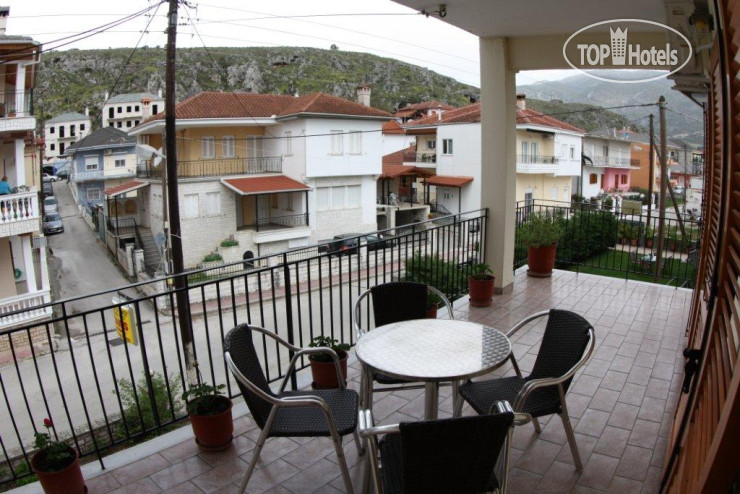New photos from tourists Sakis Rooms