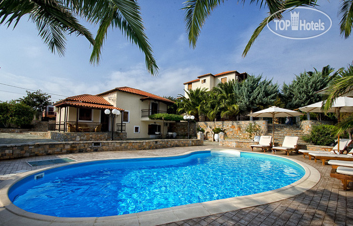 New photos from tourists Vatellis Villas
