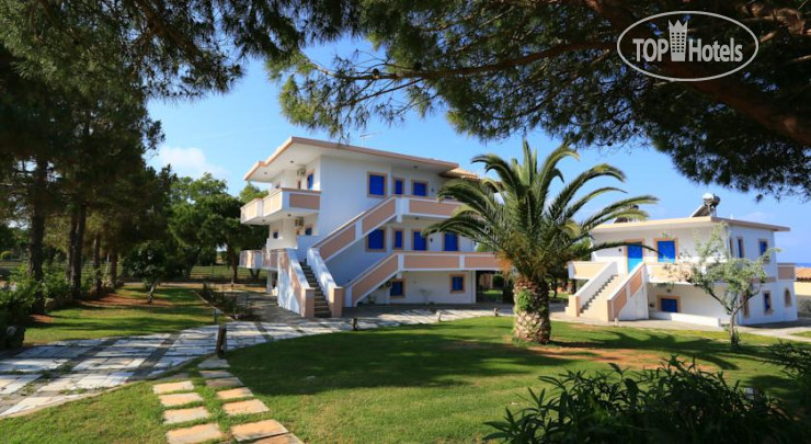 Hotelier's photos Mesogeios Hotel 2*