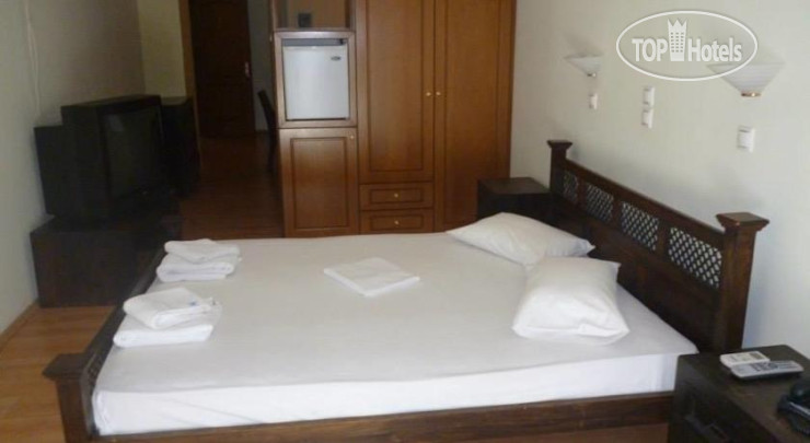 New photos from tourists Korinthos Hotel 2*