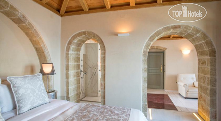 New photos from tourists Moni Emvasis Luxury Suites 5*