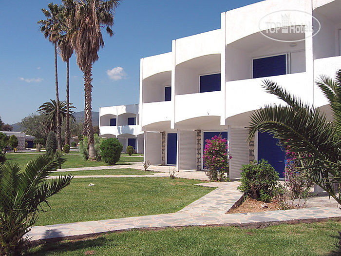 Hotel photo Kinetta Beach 4*