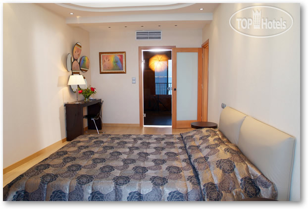 New photos from tourists Messinian Bay 3*