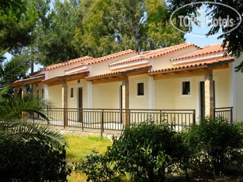 Hotel photo Dougas 2*