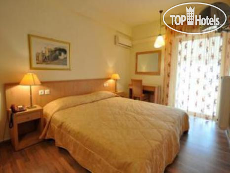 New photos from tourists Saronis 3*