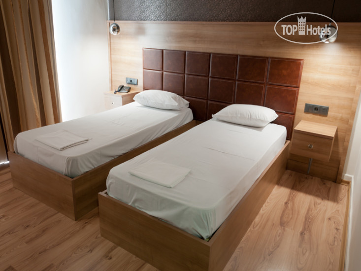 New photos from tourists Metropolis Hotel 2*