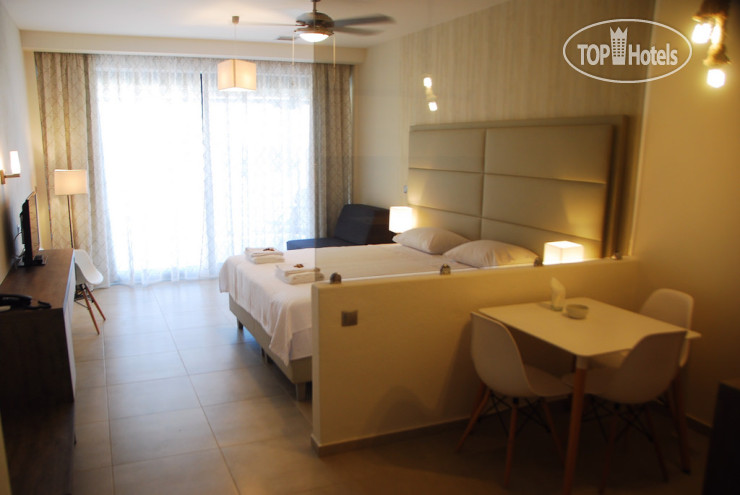 New photos from tourists Eroessa Apartments