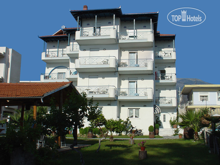 Hotelier's photos Gounos Hotel 2*