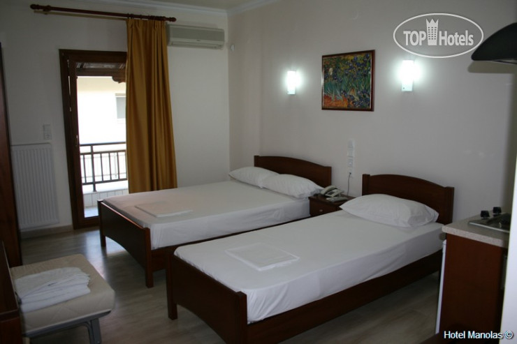 New photos from tourists Manolas Hotel 2*